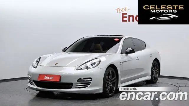 PORSCHE Panamera 4.8 4S 2010 — photo 22 sur 26