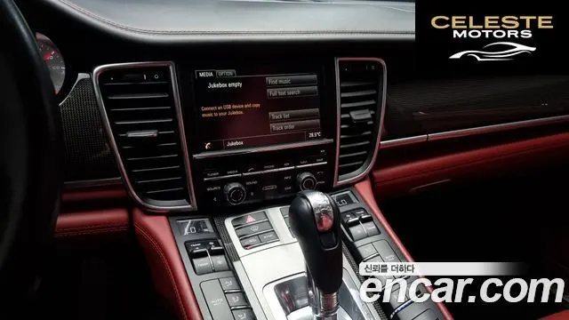 PORSCHE Panamera 4.8 GTS 2016 — photo 16 sur 20