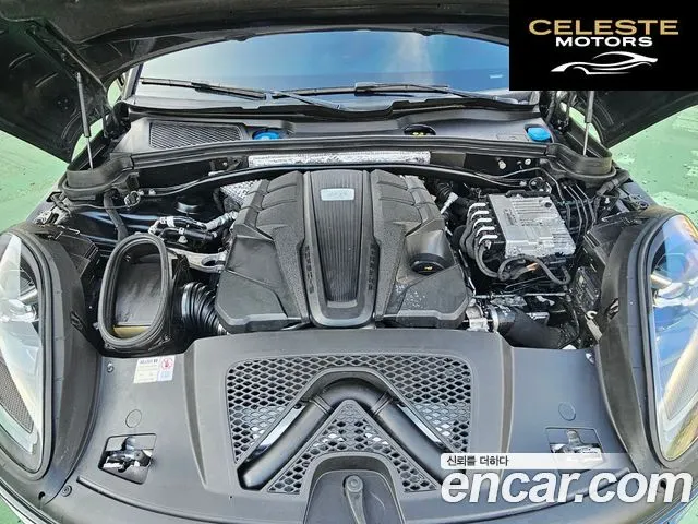 PORSCHE Macan 2.9 GTS 2023 — photo 9 sur 26