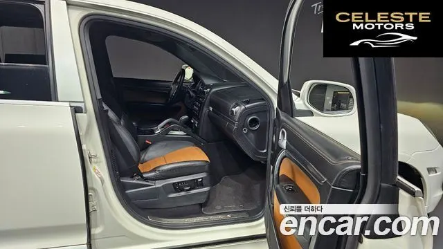 PORSCHE Cayenne 4.8 Turbo S 2009 — photo 17 sur 20