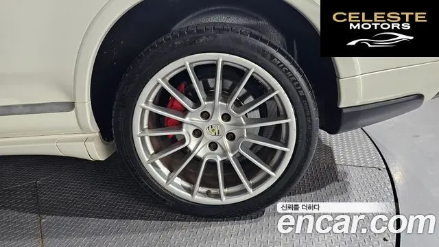 PORSCHE Cayenne 4.8 Turbo S 2009 — photo 5 sur 20