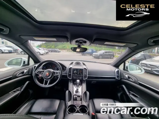 PORSCHE Cayenne 3.6 2016 — photo 11 sur 26