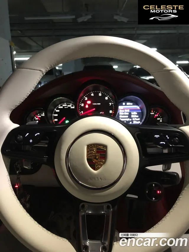 PORSCHE 911 Carrera S 2013 — photo 11 sur 22