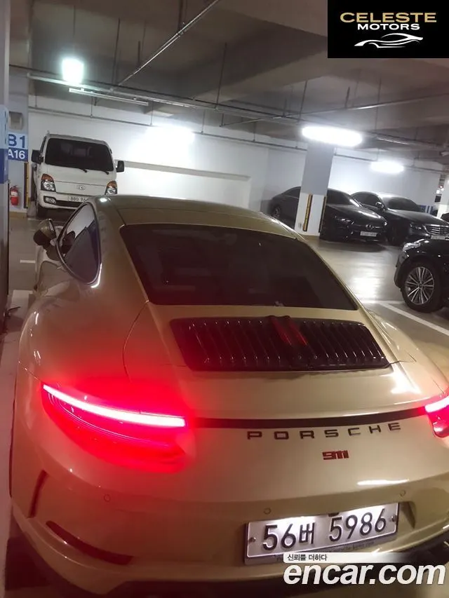 PORSCHE 911 Carrera S 2013 — photo 13 sur 22