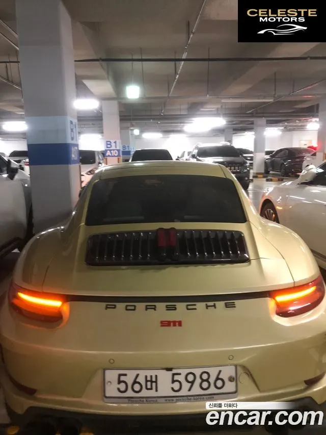PORSCHE 911 Carrera S 2013 — photo 4 sur 22