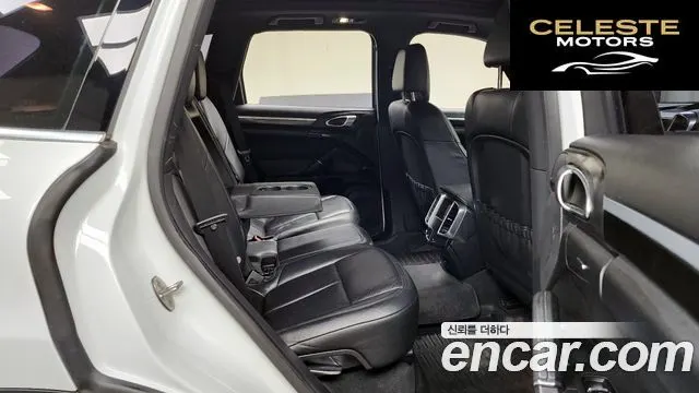 PORSCHE Cayenne 3.0 2013 — photo 12 sur 20