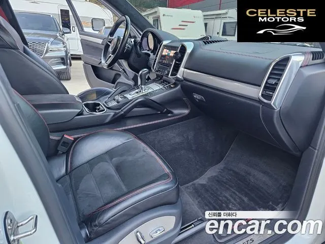 PORSCHE Cayenne 3.6 GTS 2018 — photo 12 sur 26