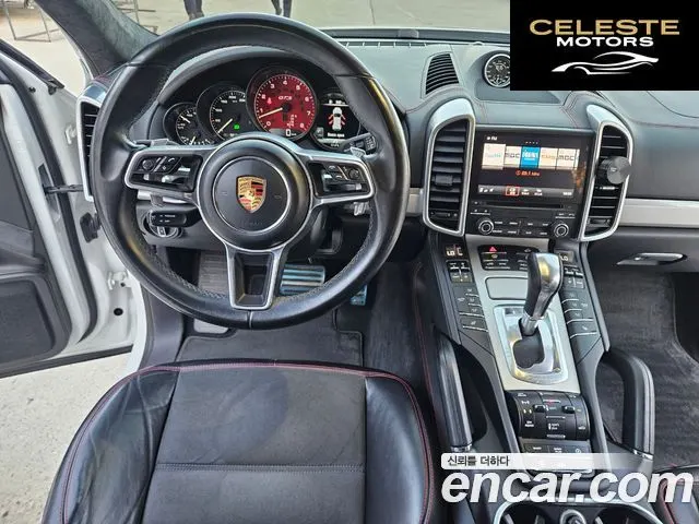 PORSCHE Cayenne 3.6 GTS 2018 — photo 17 sur 26