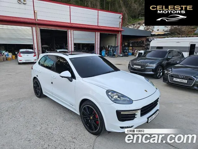 PORSCHE Cayenne 3.6 GTS 2018 — photo 8 sur 26