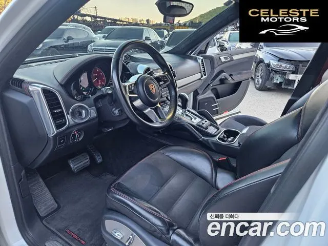 PORSCHE Cayenne 3.6 GTS 2018 — photo 9 sur 26