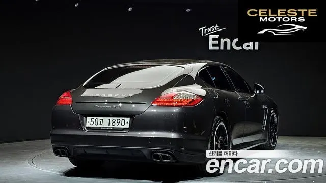 PORSCHE Panamera 4.8 GTS 2013 — photo 2 sur 20