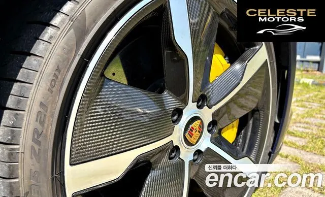 PORSCHE Taycan Turbo S 2021 — photo 9 sur 26