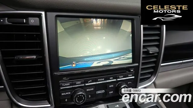 PORSCHE Panamera 4.8 S 2010 — photo 16 sur 20