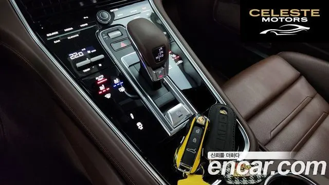 PORSCHE Panamera (971) 4.0 Turbo S 2021 — photo 9 sur 20