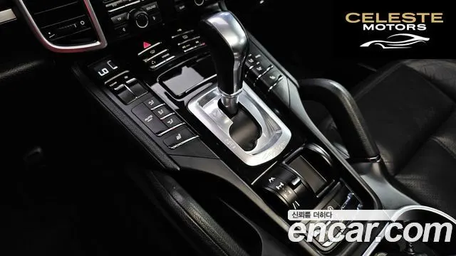 PORSCHE Cayenne 3.0 2011 — photo 9 sur 20