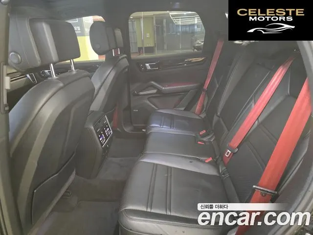 PORSCHE Cayenne (PO536) 3.0 2020 — photo 17 sur 26