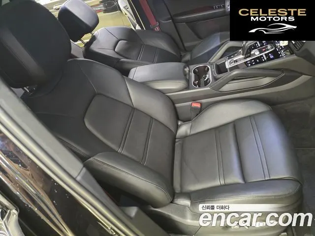 PORSCHE Cayenne (PO536) 3.0 2020 — photo 19 sur 26