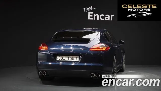 PORSCHE Panamera 3.0 2012 — photo 4 sur 20