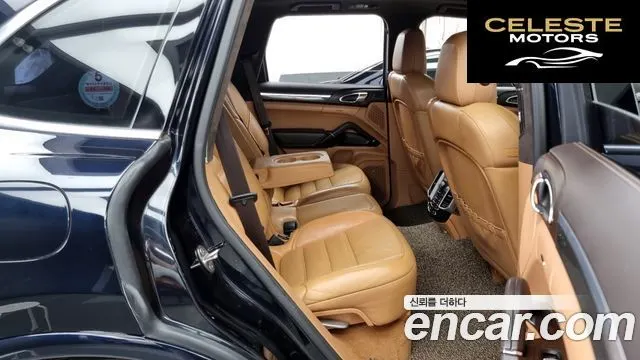 PORSCHE Cayenne 4.8 Turbo S 2016 — photo 12 sur 20