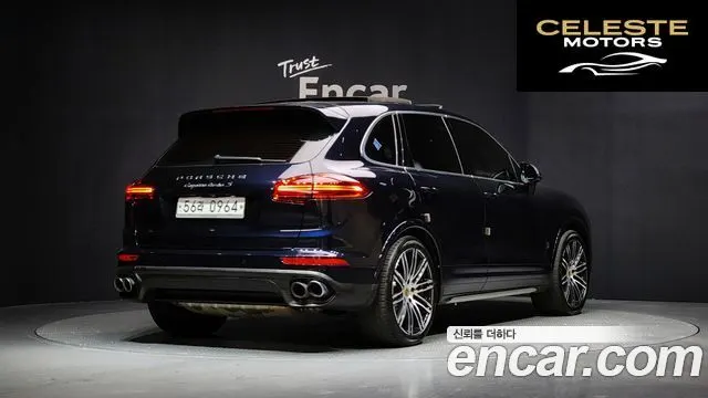 PORSCHE Cayenne 4.8 Turbo S 2016 — photo 2 sur 20