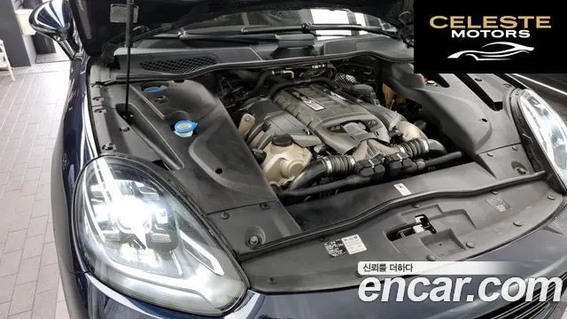 PORSCHE Cayenne 4.8 Turbo S 2016 — photo 6 sur 20