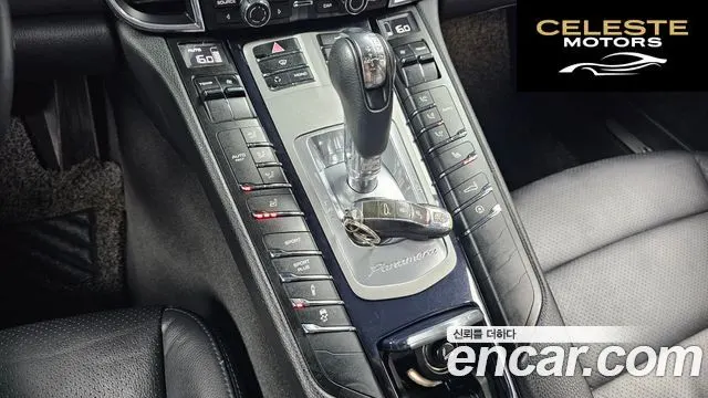 PORSCHE Panamera 4.8 S 2010 — photo 9 sur 20