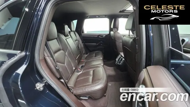 PORSCHE Cayenne 4.2 S 2015 — photo 19 sur 20