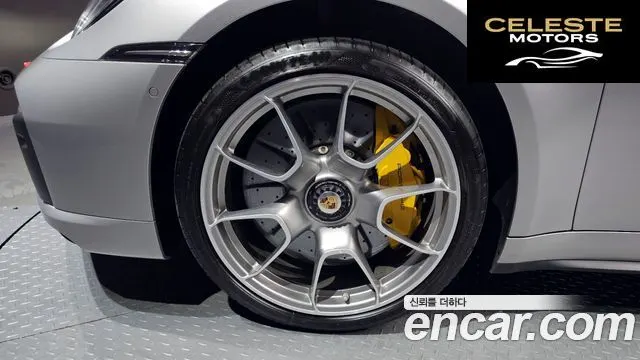 PORSCHE 911 (992) Turbo S 2023 — photo 5 sur 20