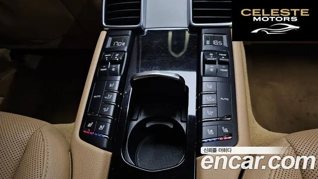 PORSCHE Panamera 3.6 AWD Edition 2016 — photo 18 sur 20