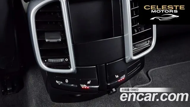 PORSCHE Cayenne 3.0 2016 — photo 19 sur 20