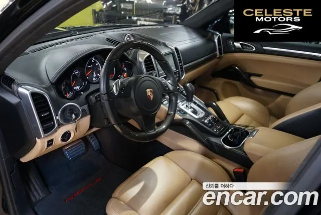PORSCHE Cayenne 4.8 Turbo S 2014 — photo 12 sur 26