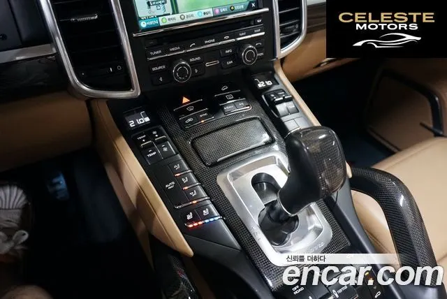 PORSCHE Cayenne 4.8 Turbo S 2014 — photo 9 sur 26