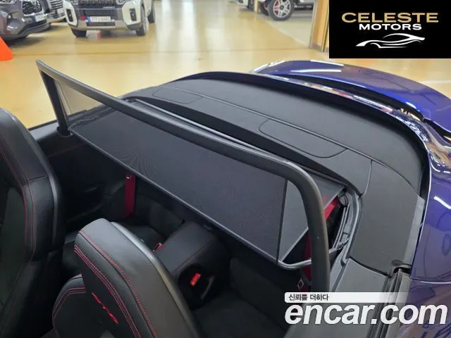 PORSCHE 911 (992) Carrera 4 GTS Cabriolet 2024 — photo 9 sur 26