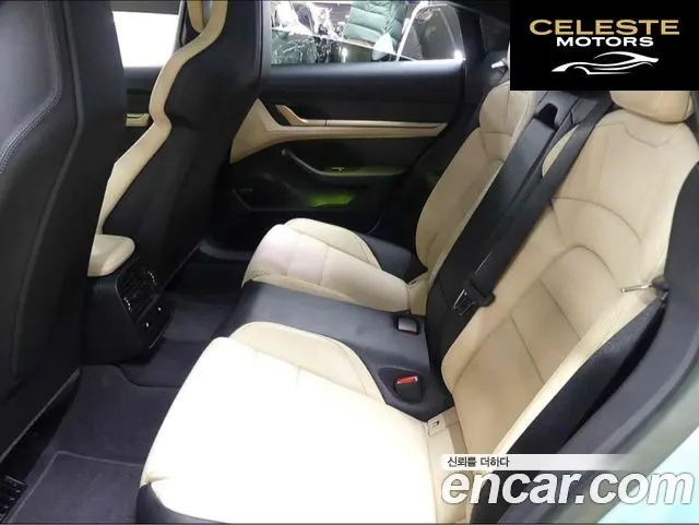 PORSCHE Taycan Turbo S 2023 — photo 17 sur 20