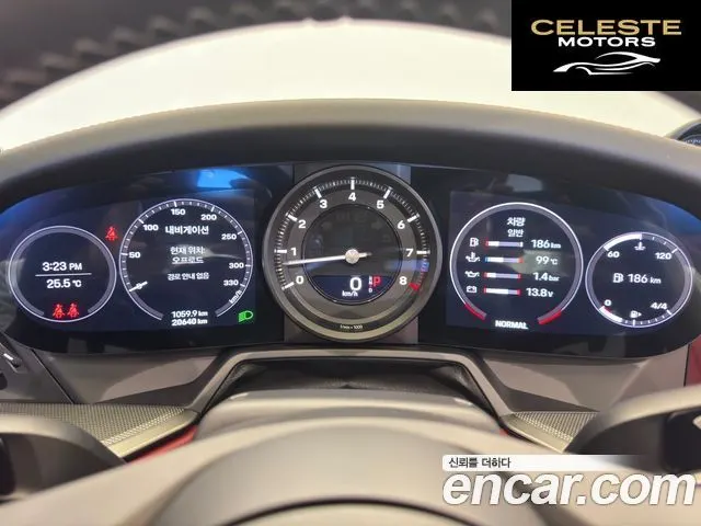 PORSCHE 911 (992) Carrera 4S Cabriolet 2020 — photo 11 sur 26