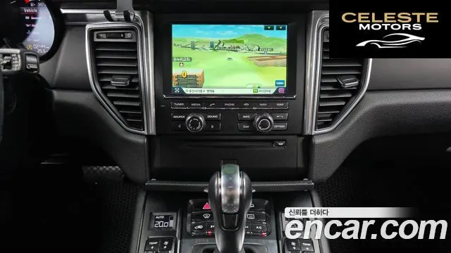 PORSCHE Macan 2.0 2015 — photo 15 sur 20