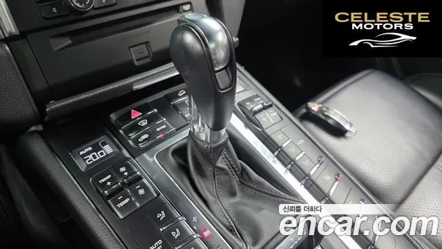 PORSCHE Macan 2.0 2015 — photo 9 sur 20