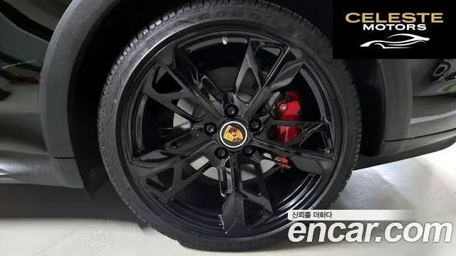 PORSCHE Taycan 4S 2022 — photo 5 sur 20