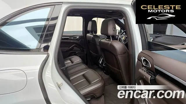 PORSCHE Cayenne 3.0 2015 — photo 12 sur 20