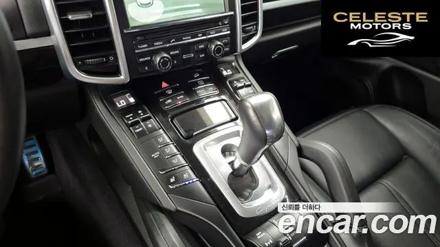 PORSCHE Cayenne 4.2 S 2014 — photo 9 sur 20