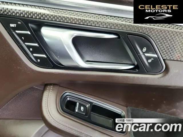 PORSCHE Macan 3.6 Turbo 2015 — photo 14 sur 26
