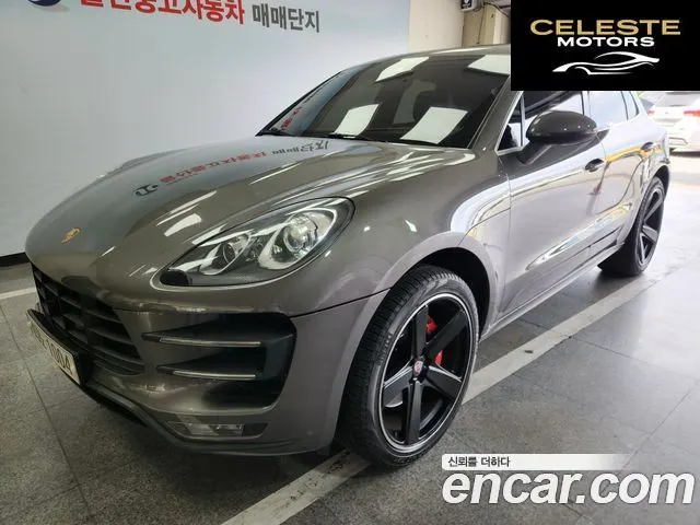 PORSCHE Macan 3.6 Turbo 2015 — photo 23 sur 26