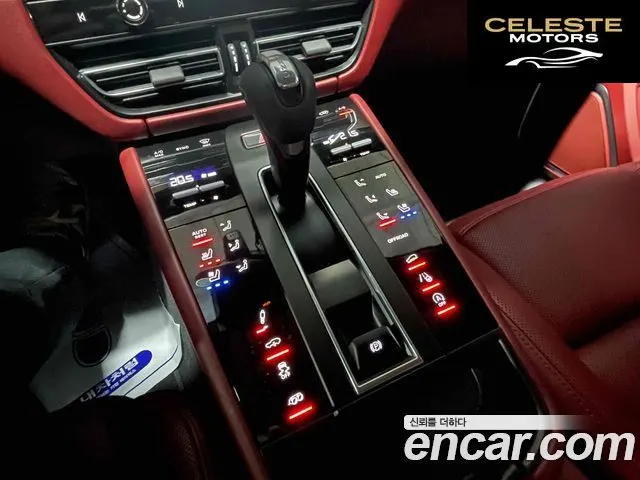 PORSCHE Macan 2.9 GTS 2023 — photo 9 sur 20