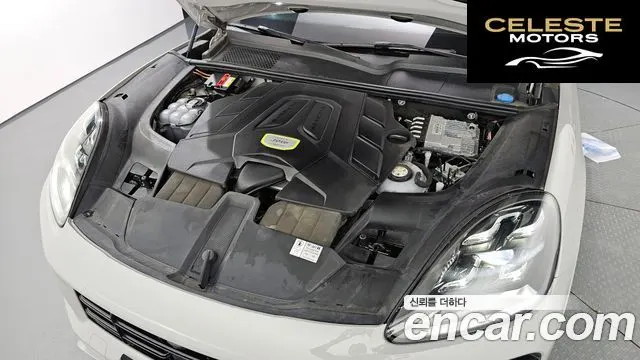 PORSCHE Cayenne (PO536) 3.0 E-High 2021 — photo 6 sur 20