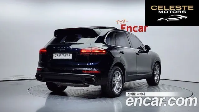 PORSCHE Cayenne 3.0 2016 — photo 2 sur 20