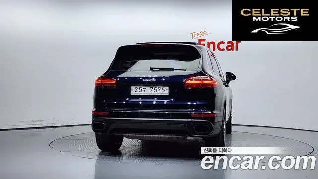 PORSCHE Cayenne 3.0 2016 — photo 4 sur 20