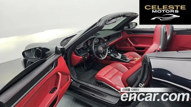 PORSCHE 911 (992) Carrera 4 GTS Cabriolet 2022 — photo 11 sur 26