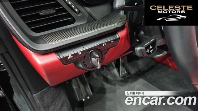 PORSCHE 911 (992) Carrera 4 GTS Cabriolet 2022 — photo 13 sur 26
