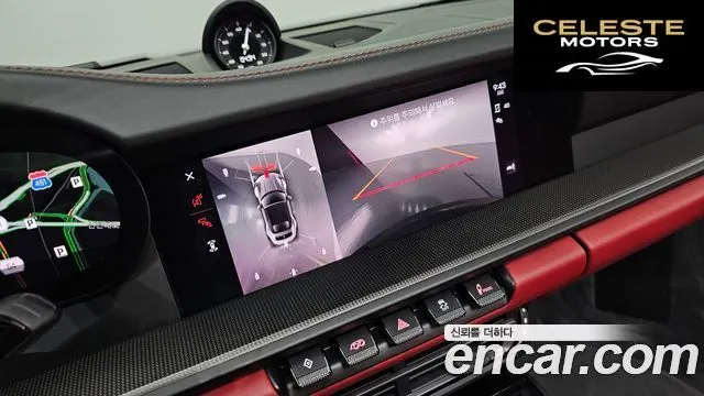 PORSCHE 911 (992) Carrera 4 GTS Cabriolet 2022 — photo 16 sur 26