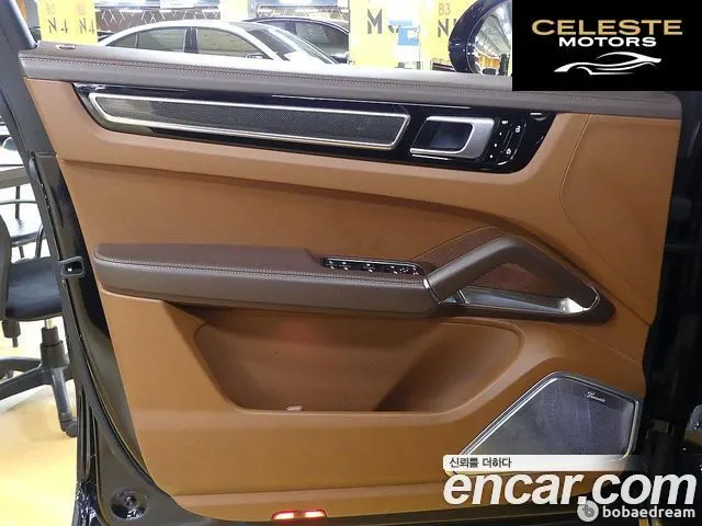 PORSCHE Cayenne (PO536) 4.0 Turbo Coupé 2021 — photo 11 sur 26